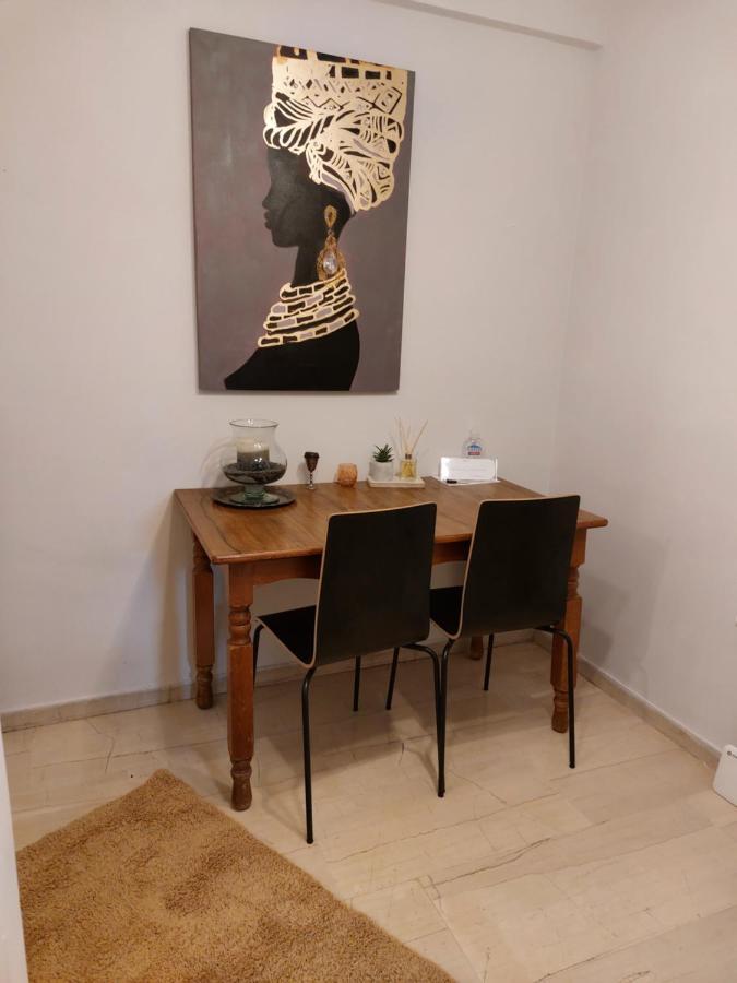 Fairytale House Apartment เอเธนส์ ภายนอก รูปภาพ