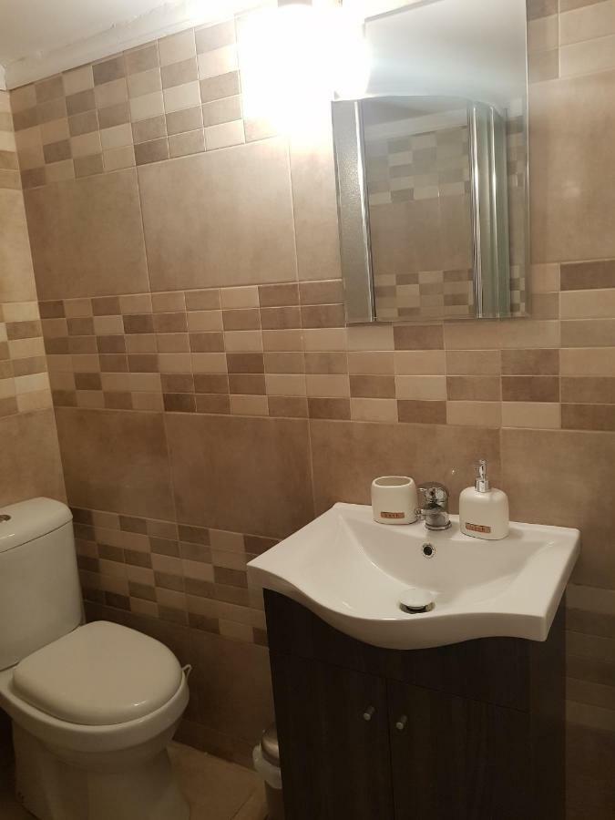 Fairytale House Apartment เอเธนส์ ภายนอก รูปภาพ